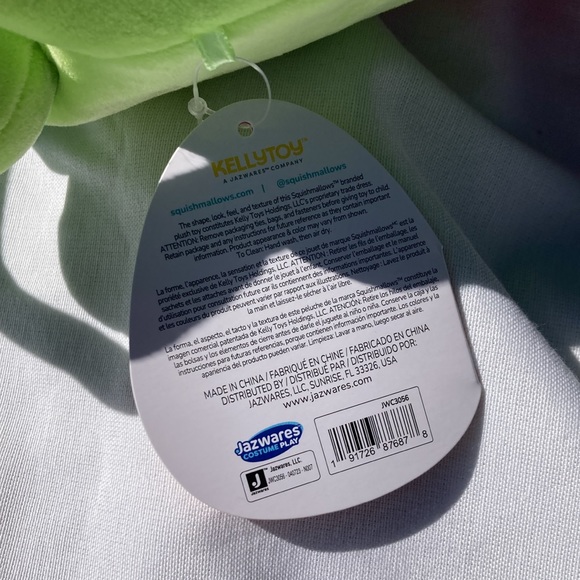 Wendy Halloween Pail Squishmallow - Picture 6 of 7